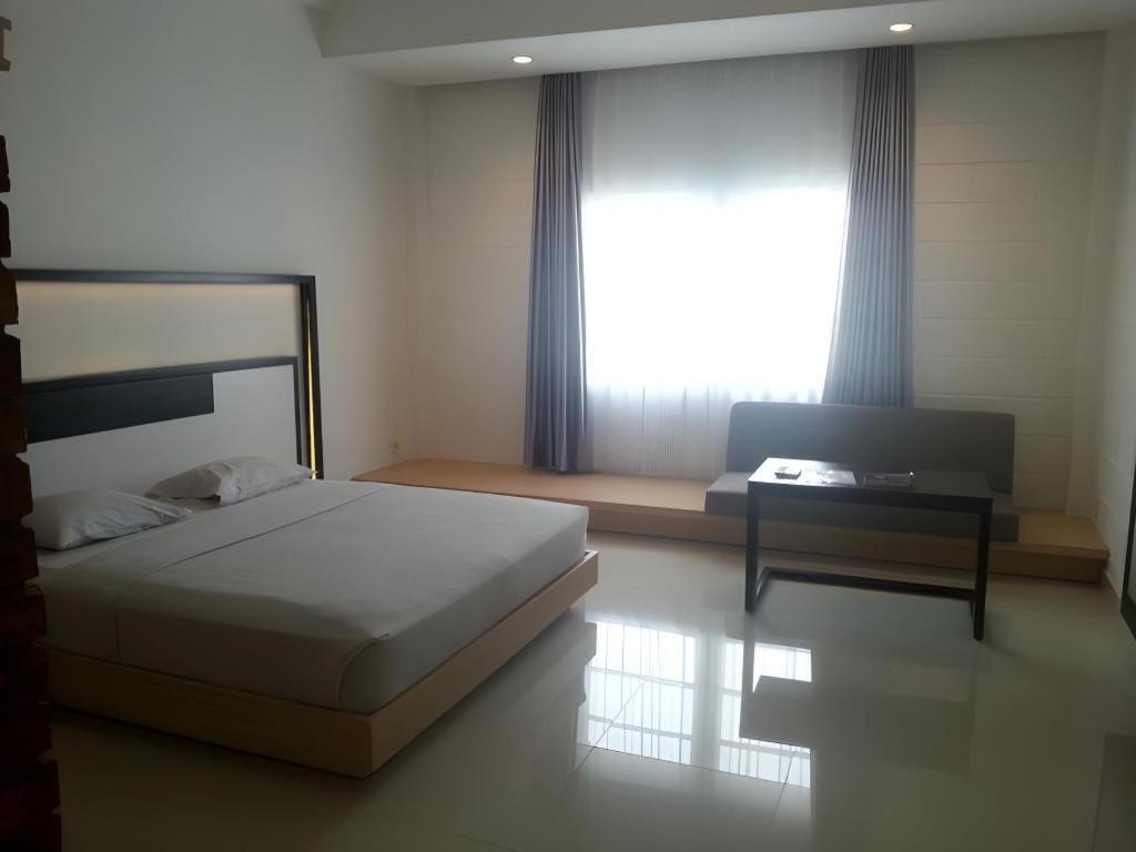 Buana Lestari Hotel Balikpapan  Zewnętrze zdjęcie