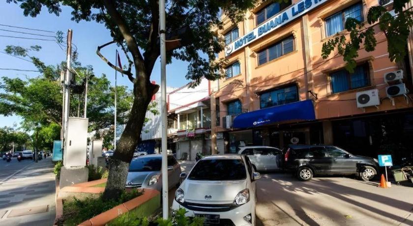 Buana Lestari Hotel Balikpapan  Zewnętrze zdjęcie