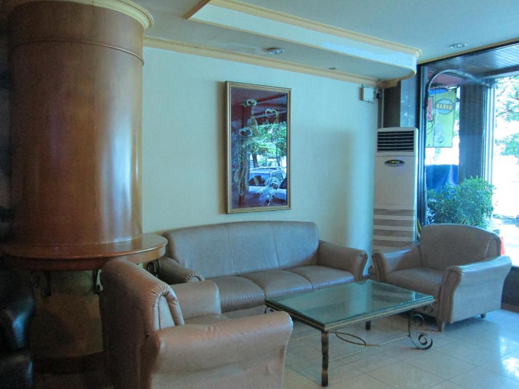 Buana Lestari Hotel Balikpapan  Zewnętrze zdjęcie